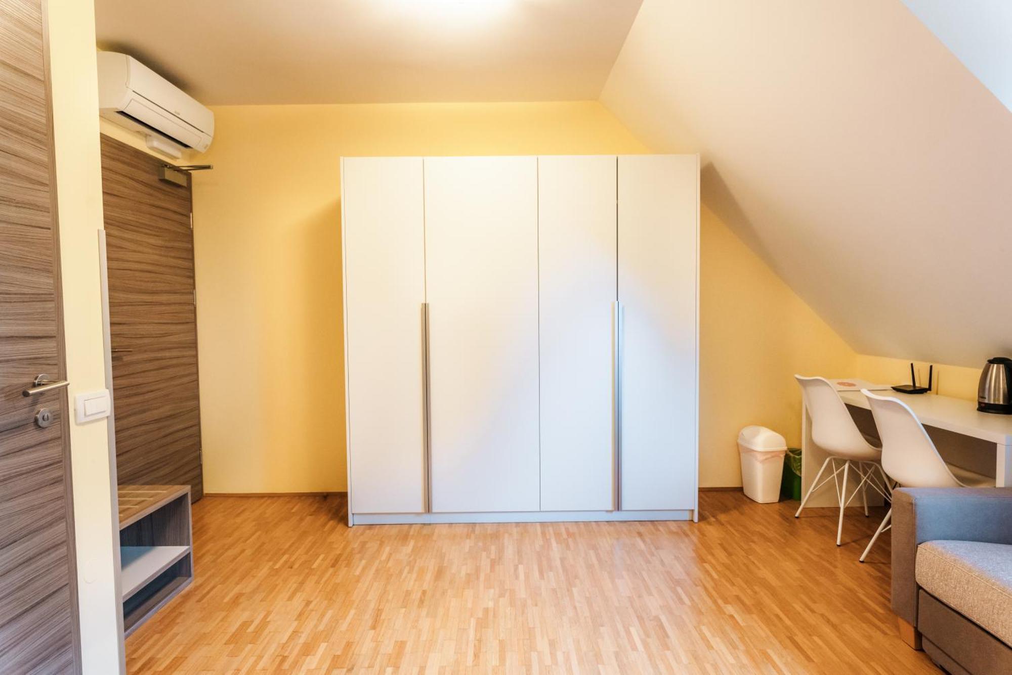 Hotel Dvorec Trebnik - Sobe 3*