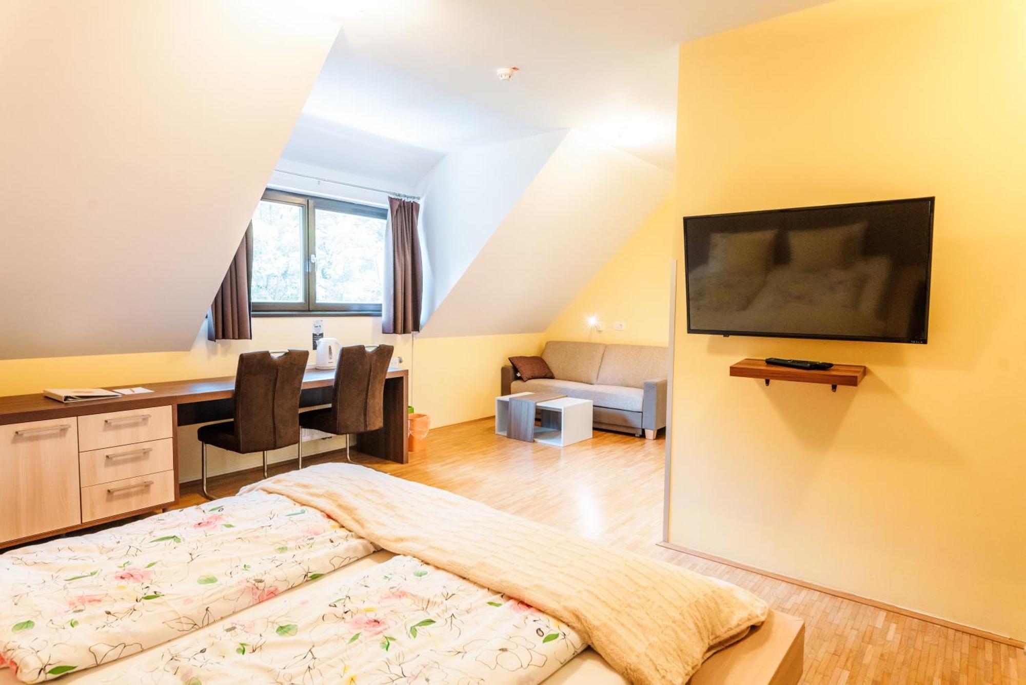 Hotel Dvorec Trebnik - Sobe Slovenske Konjice